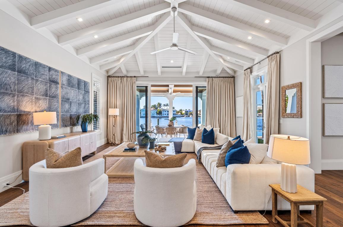 1002 Seasage Delray Beach, FL 33483