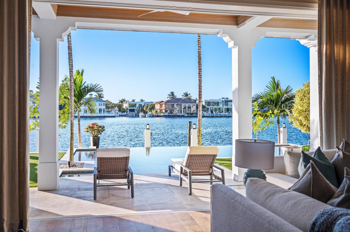 1002 Seasage Delray Beach, FL 33483