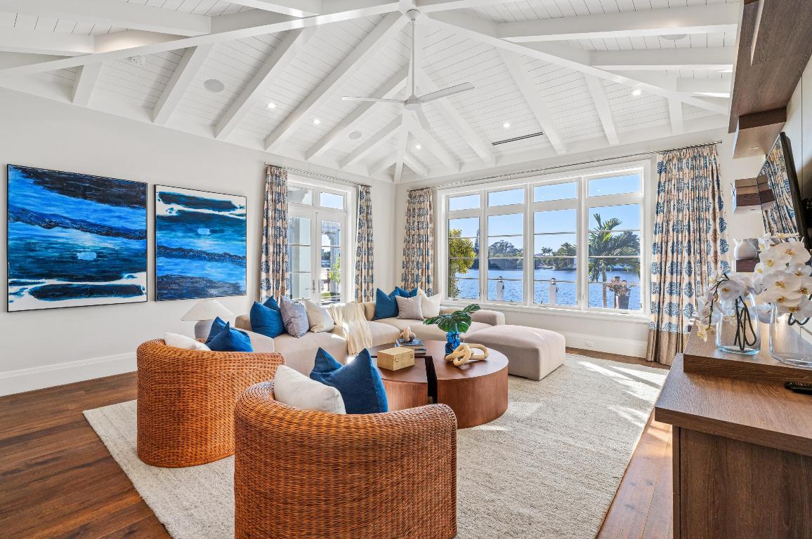 1002 Seasage Delray Beach, FL 33483