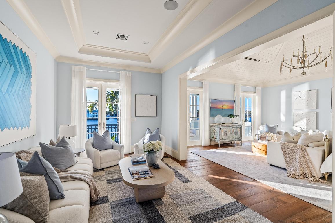 1002 Seasage Delray Beach, FL 33483