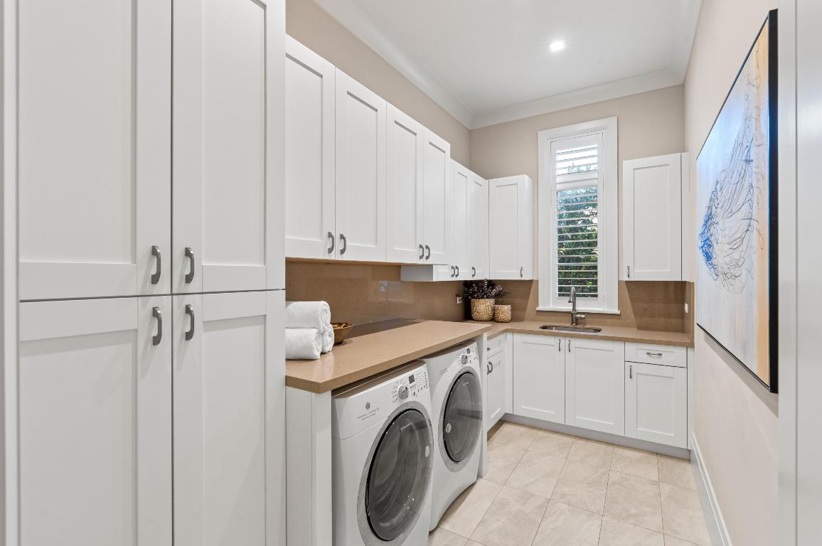 1002 Seasage Delray Beach, FL 33483