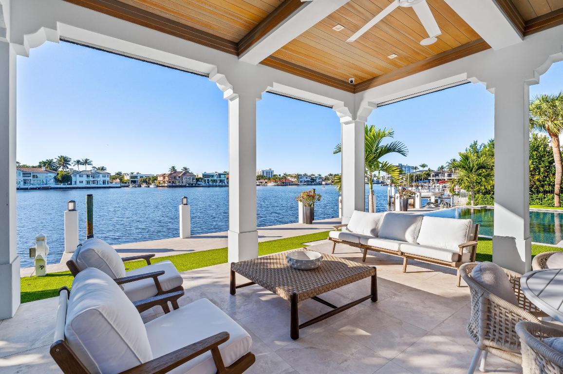 1002 Seasage Delray Beach, FL 33483