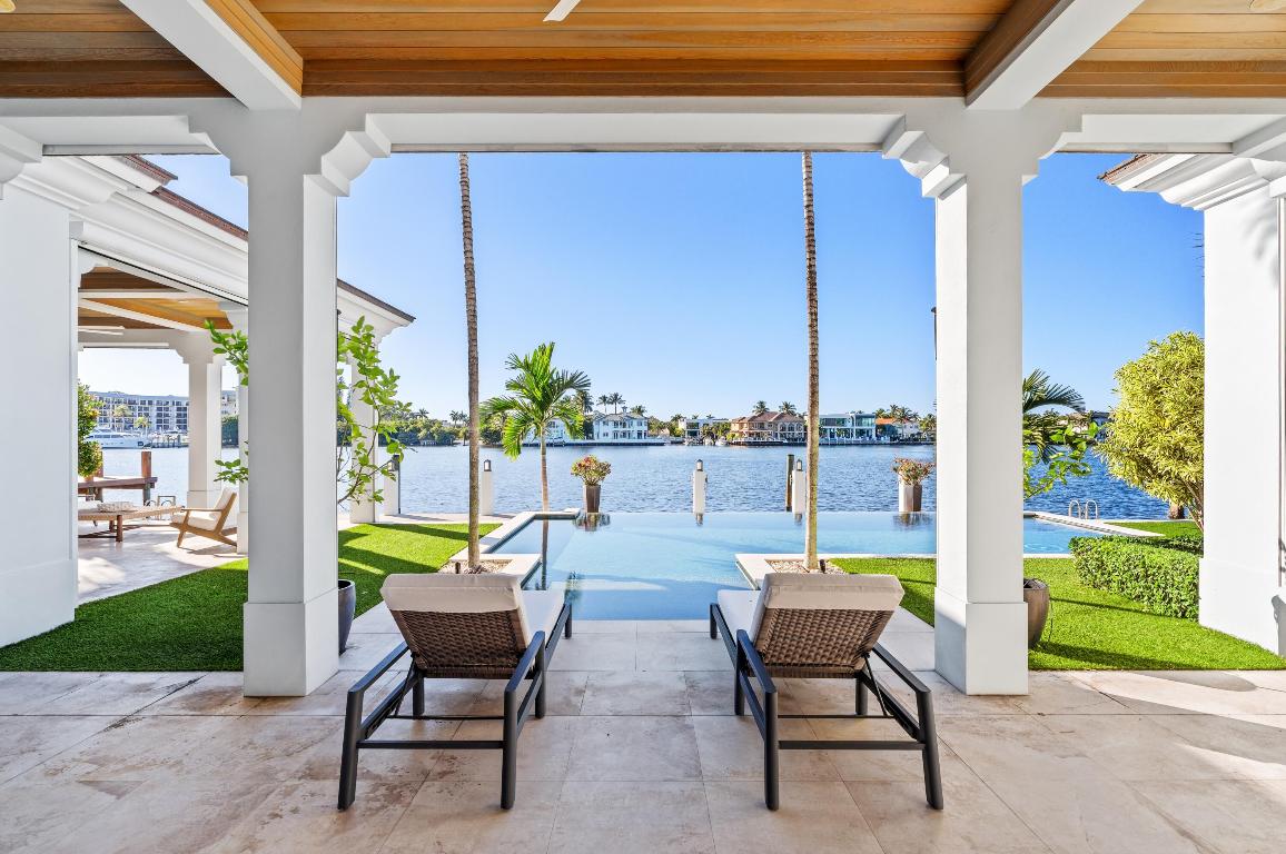 1002 Seasage Delray Beach, FL 33483