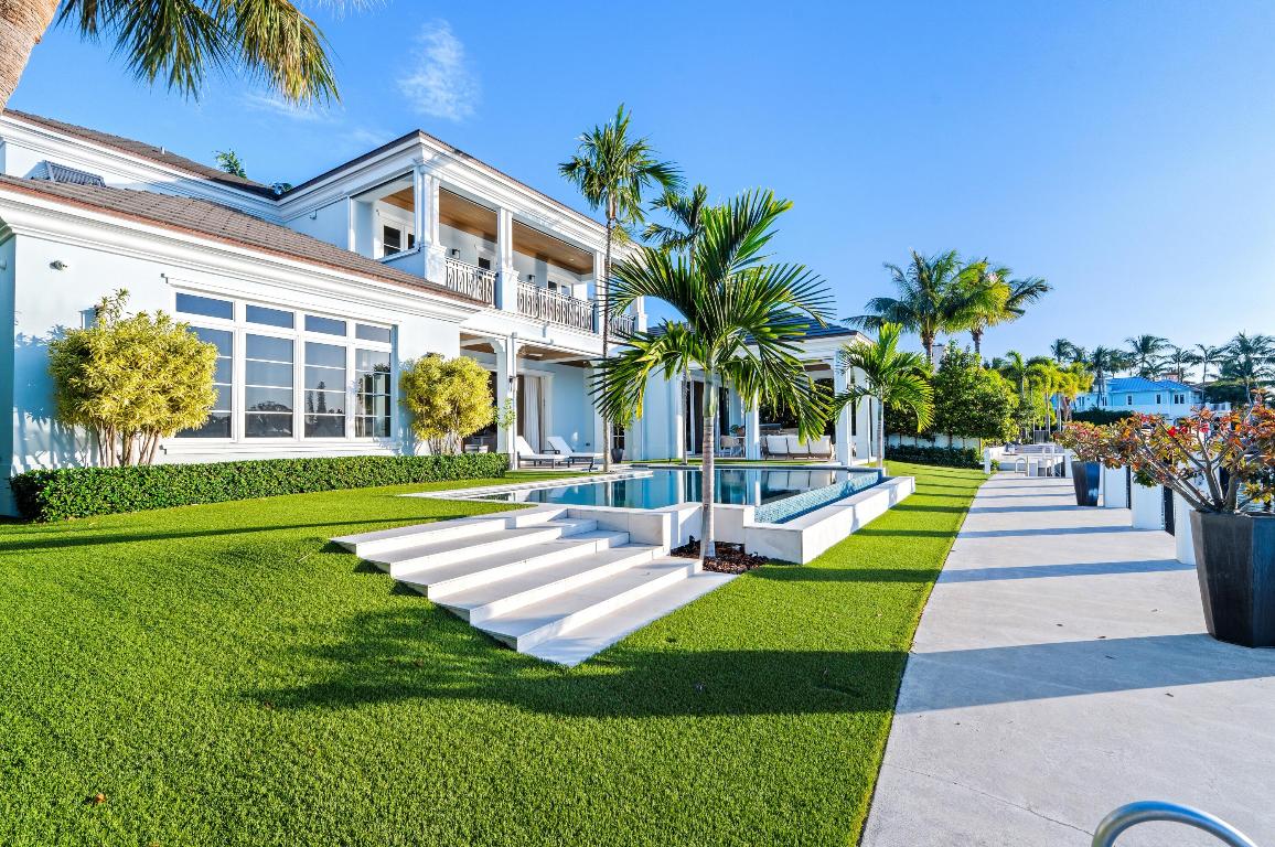 1002 Seasage Delray Beach, FL 33483