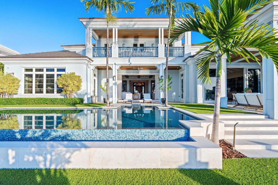 1002 Seasage Delray Beach, FL 33483