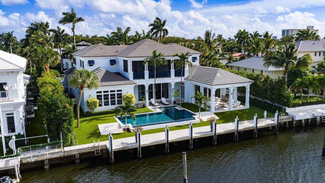 1002 Seasage Delray Beach, FL 33483