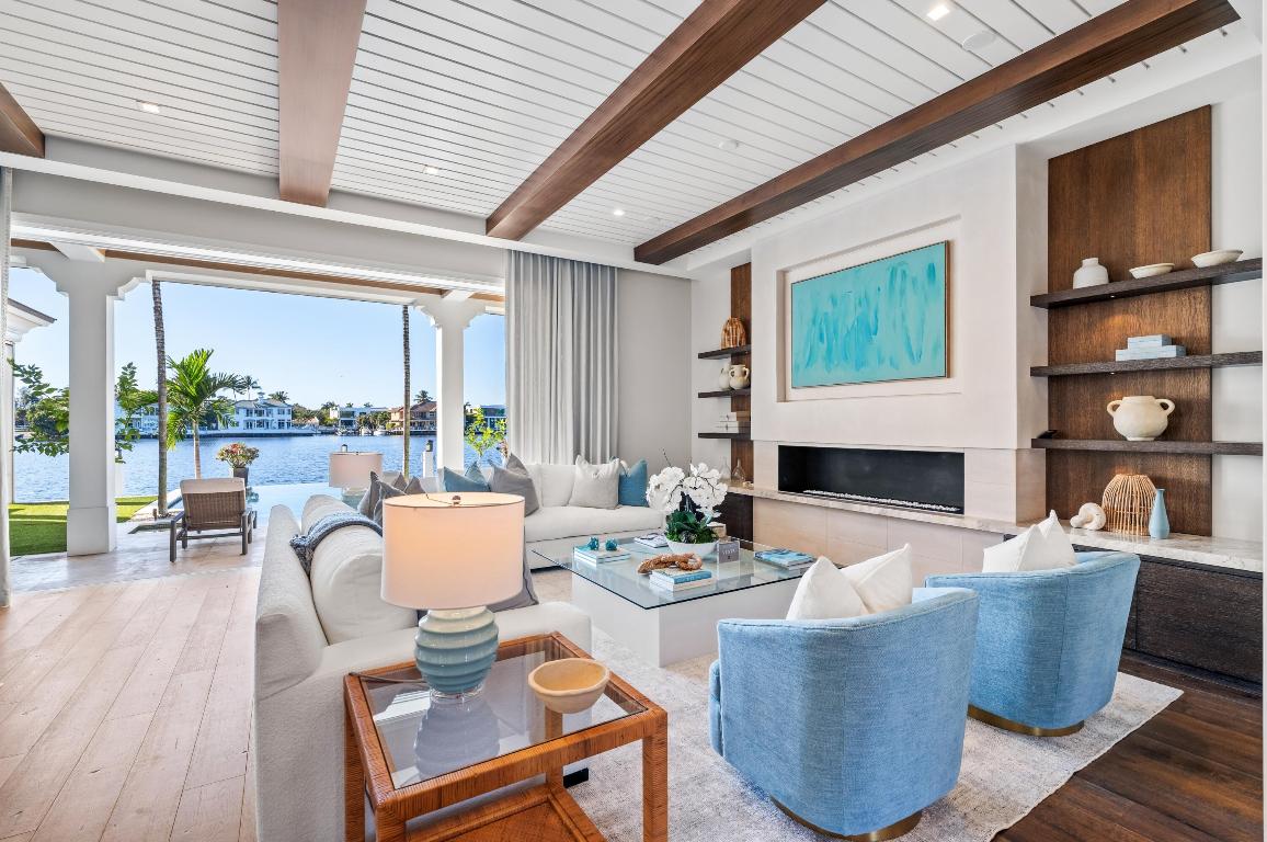 1002 Seasage Delray Beach, FL 33483