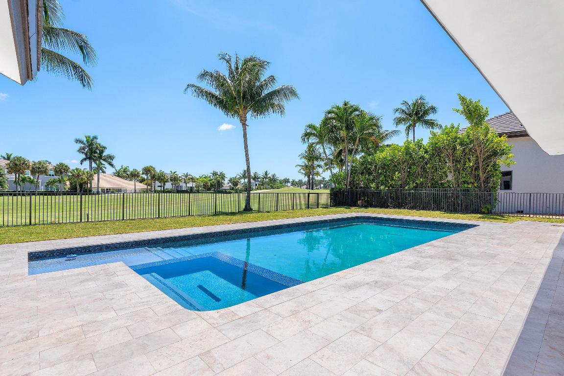 7536 Fenwick Boca Raton, FL 33496