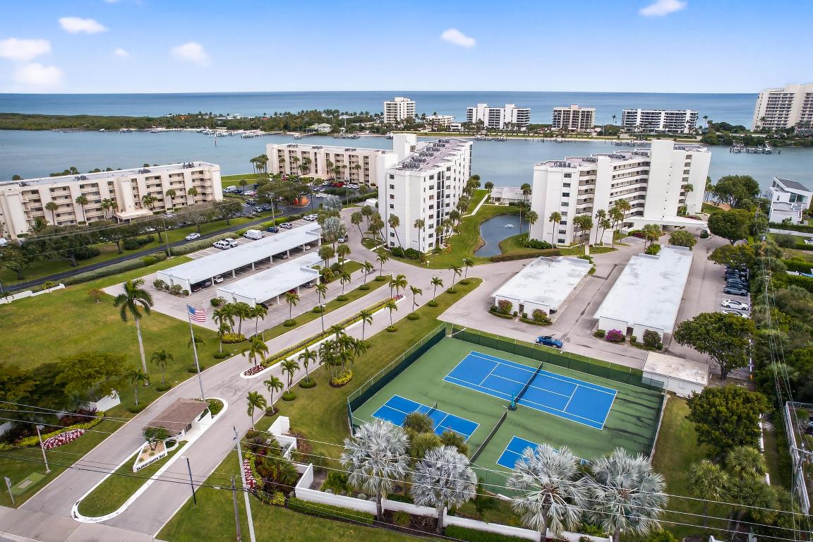 19800 Sandpointe Bay #607 Tequesta, FL 33469