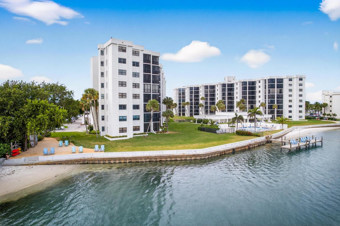19800 Sandpointe Bay #607 Tequesta, FL 33469