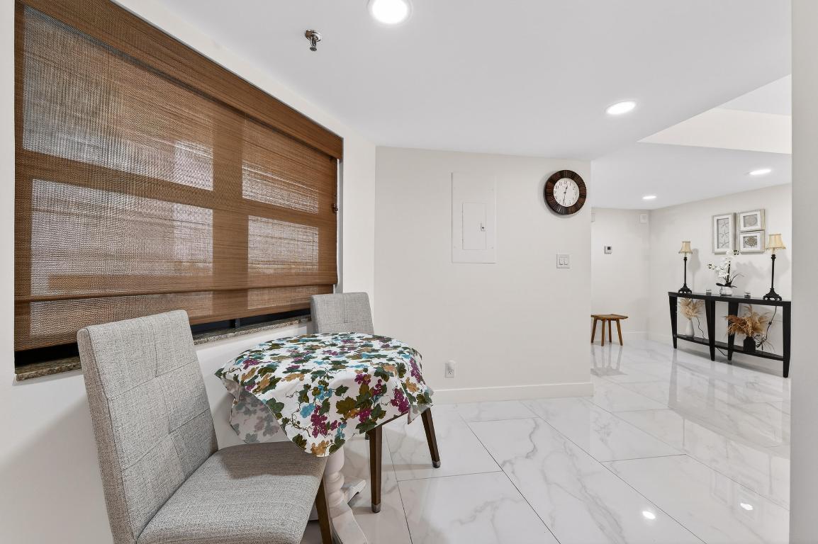 19800 Sandpointe Bay #607 Tequesta, FL 33469