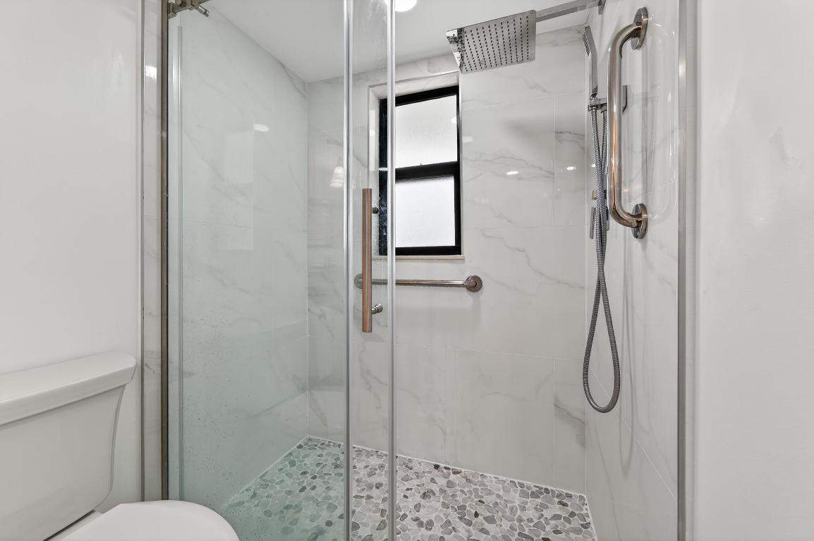 19800 Sandpointe Bay #607 Tequesta, FL 33469