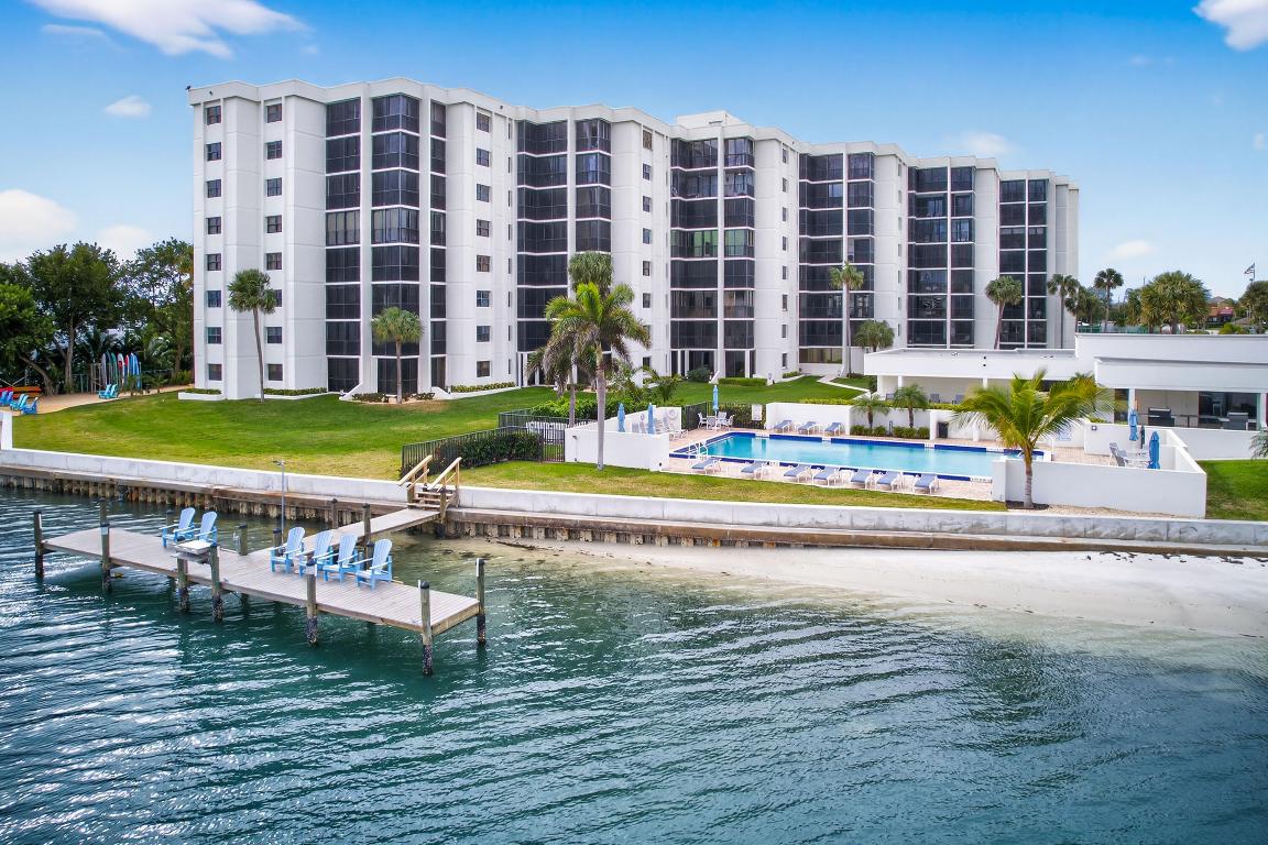 19800 Sandpointe Bay #607 Tequesta, FL 33469