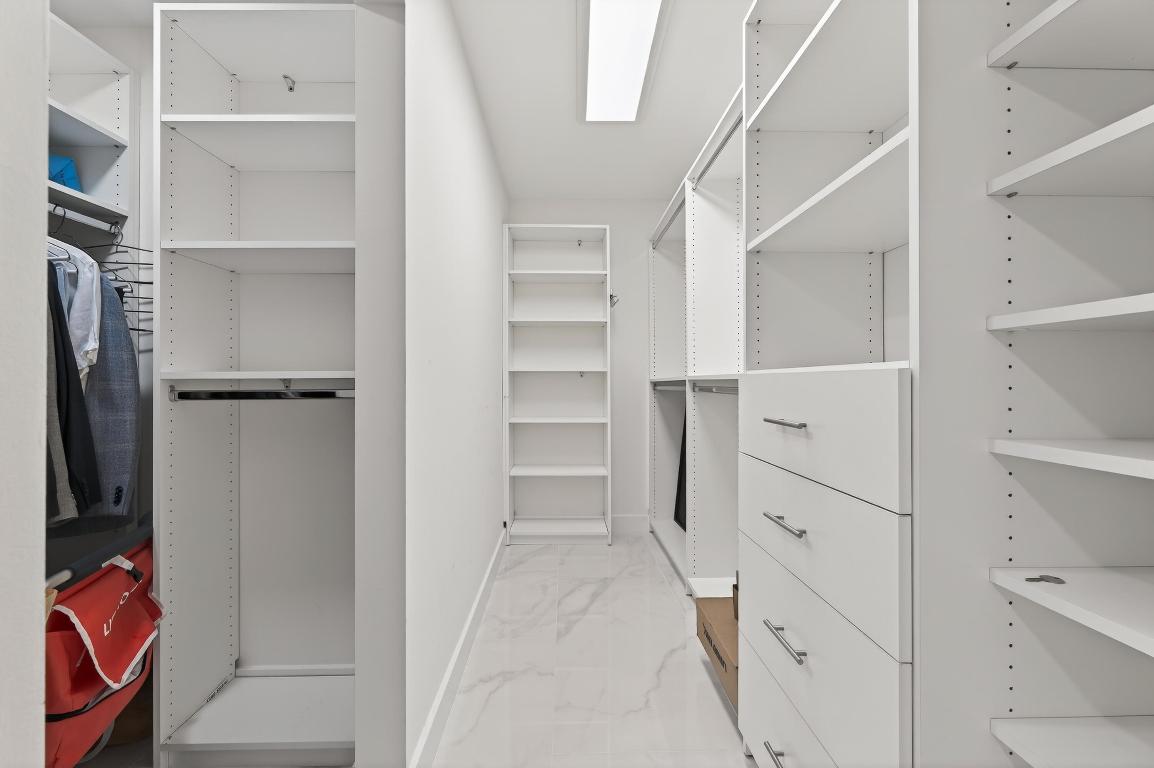 19800 Sandpointe Bay #607 Tequesta, FL 33469