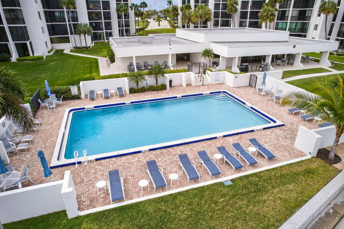 19800 Sandpointe Bay #607 Tequesta, FL 33469