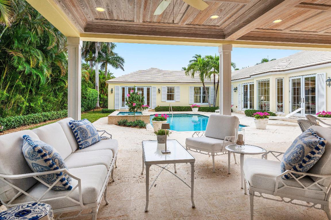 450 Banyan Gulf Stream, FL 33483