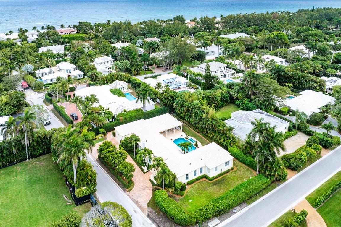 450 Banyan Gulf Stream, FL 33483