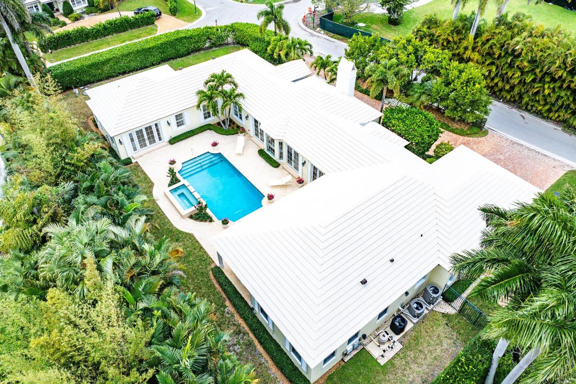 450 Banyan Gulf Stream, FL 33483