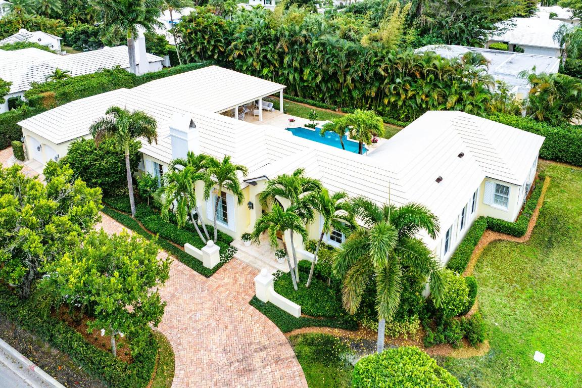 450 Banyan Gulf Stream, FL 33483