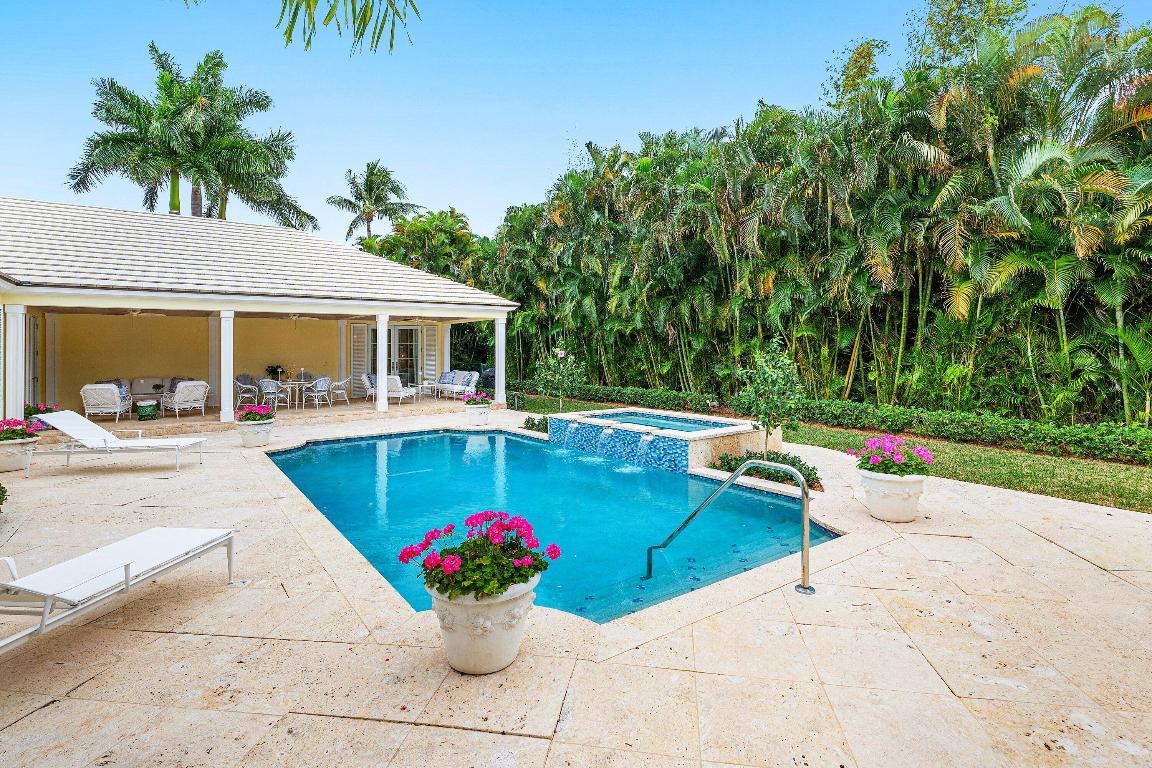 450 Banyan Gulf Stream, FL 33483