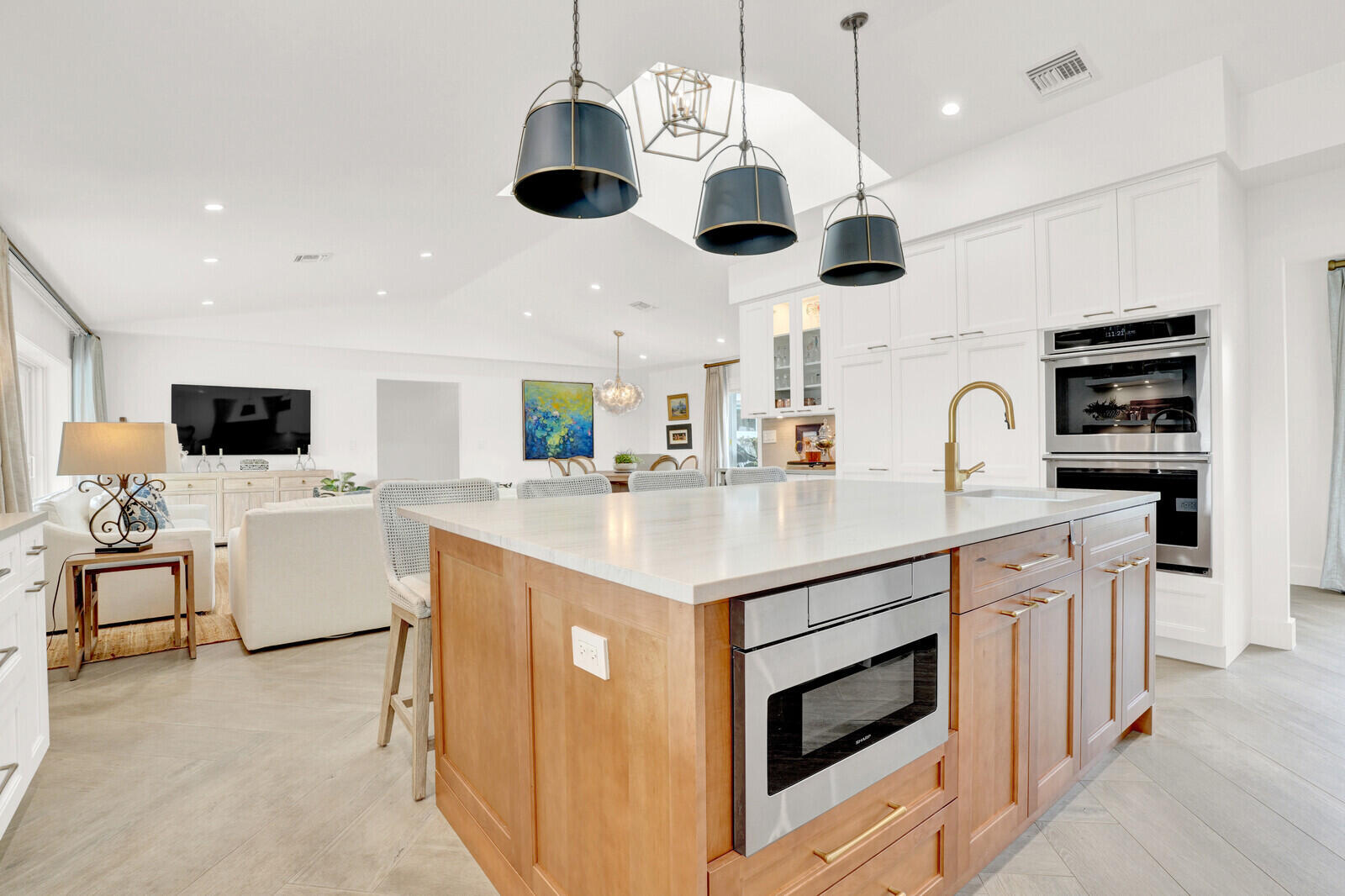 1151 Coral Singer Island, FL 33404