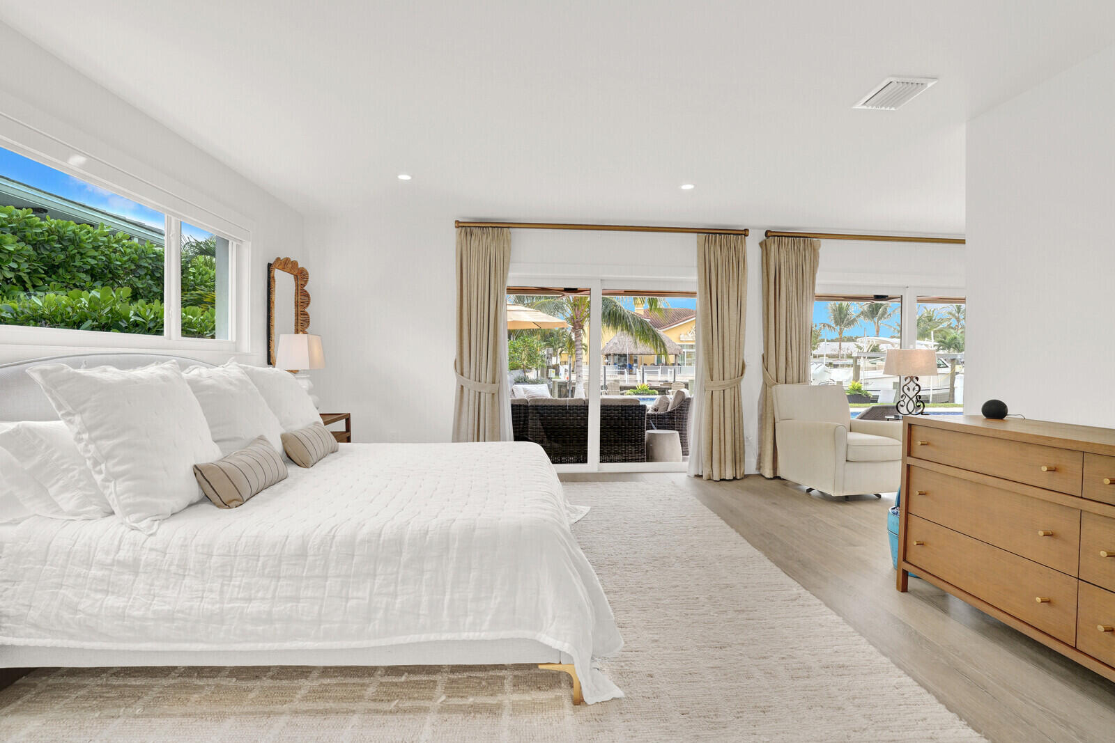 1151 Coral Singer Island, FL 33404