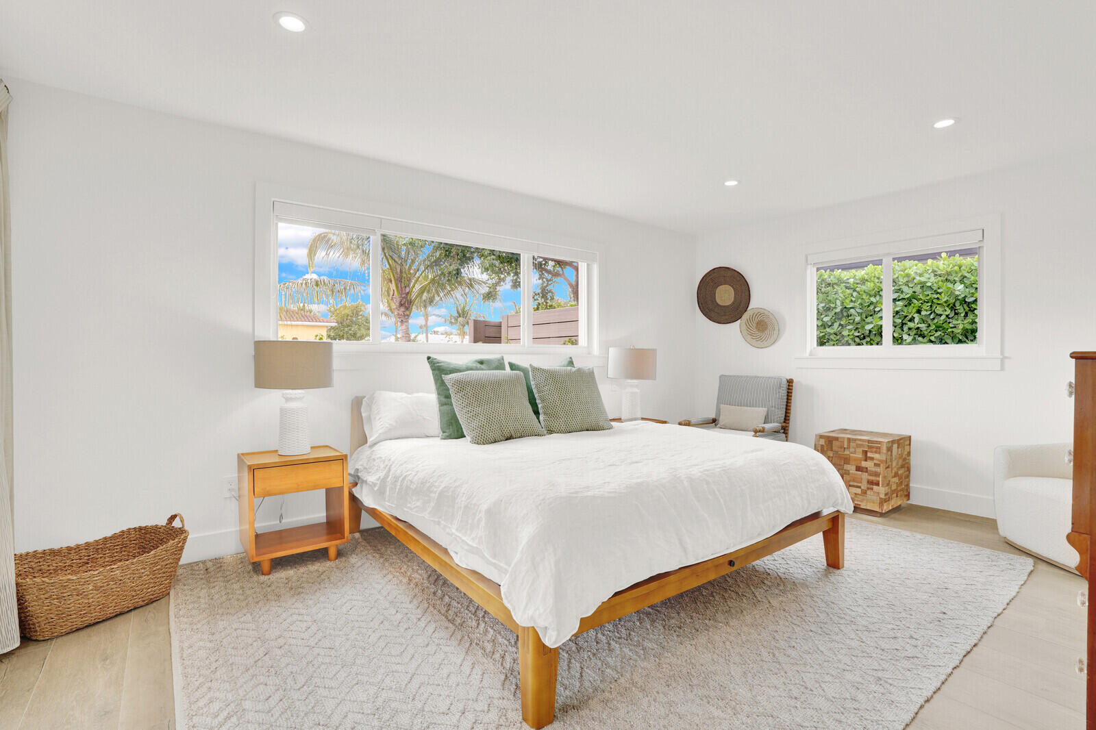 1151 Coral Singer Island, FL 33404