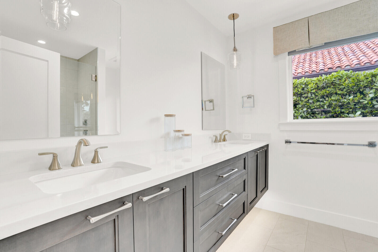 1151 Coral Singer Island, FL 33404