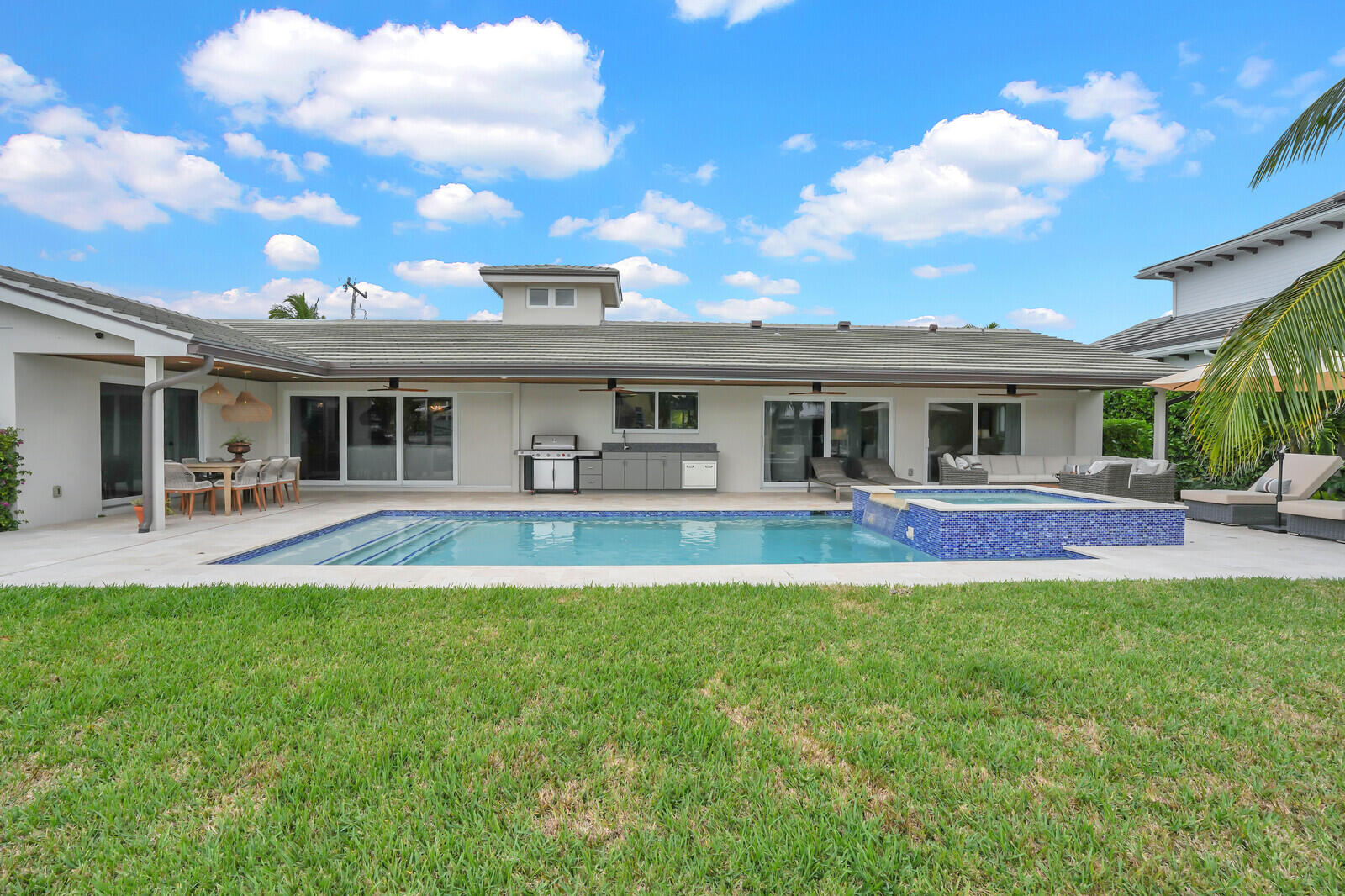 1151 Coral Singer Island, FL 33404