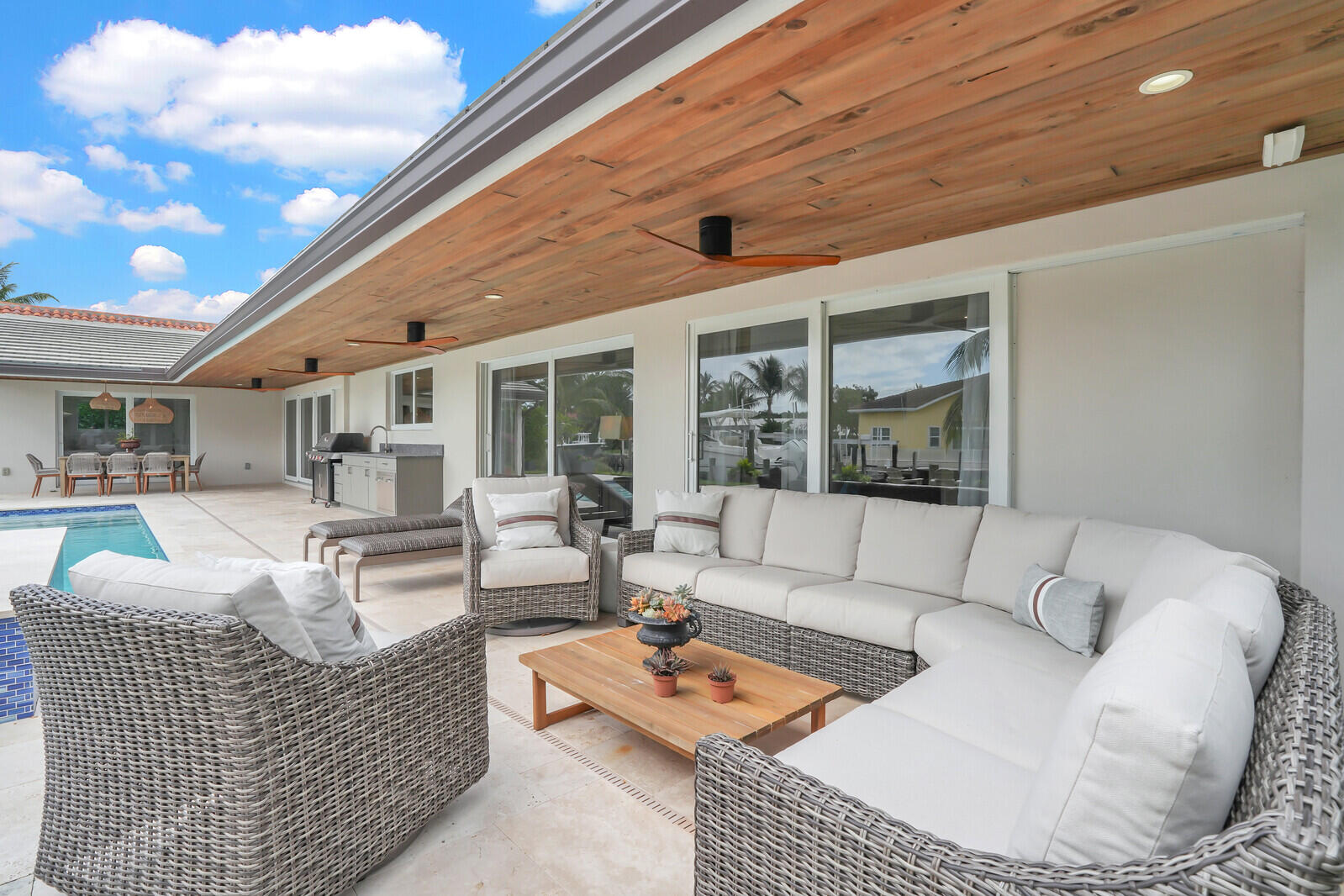 1151 Coral Singer Island, FL 33404