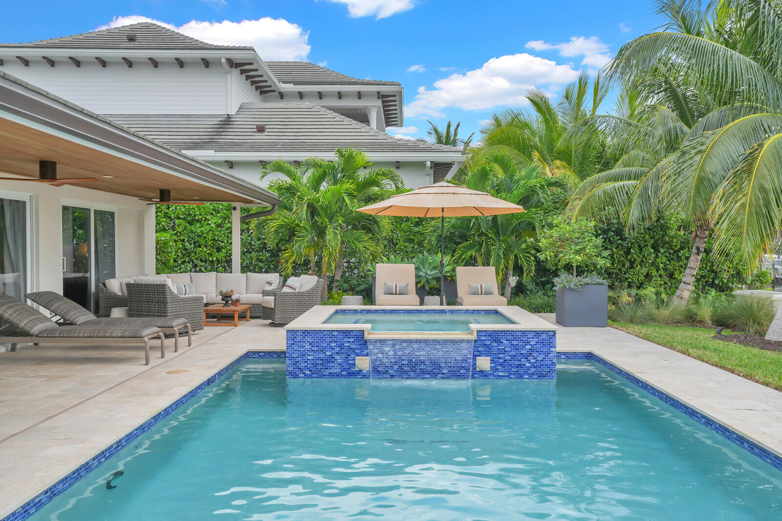 1151 Coral Singer Island, FL 33404