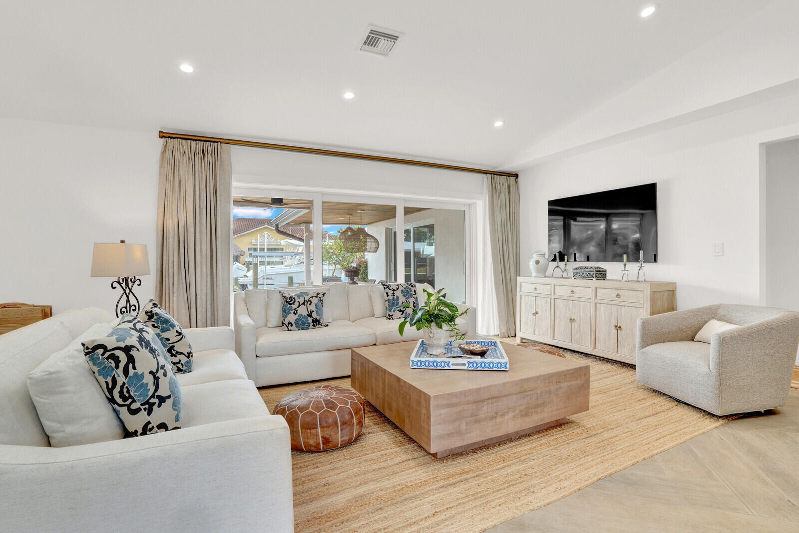 1151 Coral Singer Island, FL 33404