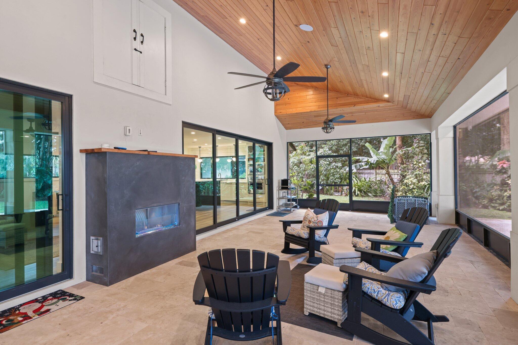 4579 Square Lk Palm Beach Gardens, FL 33418