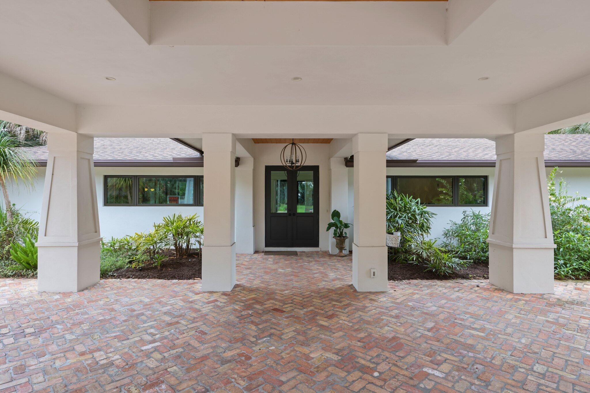 4579 Square Lk Palm Beach Gardens, FL 33418
