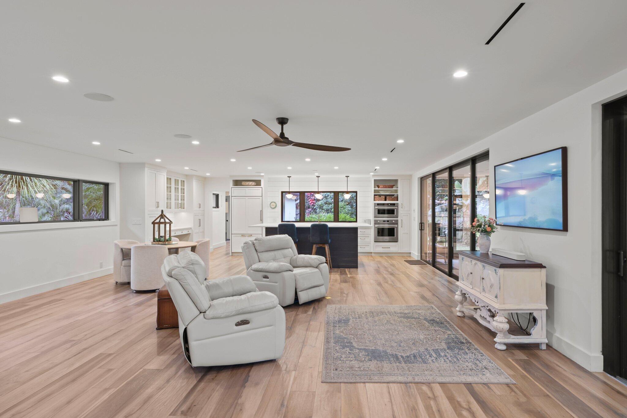 4579 Square Lk Palm Beach Gardens, FL 33418