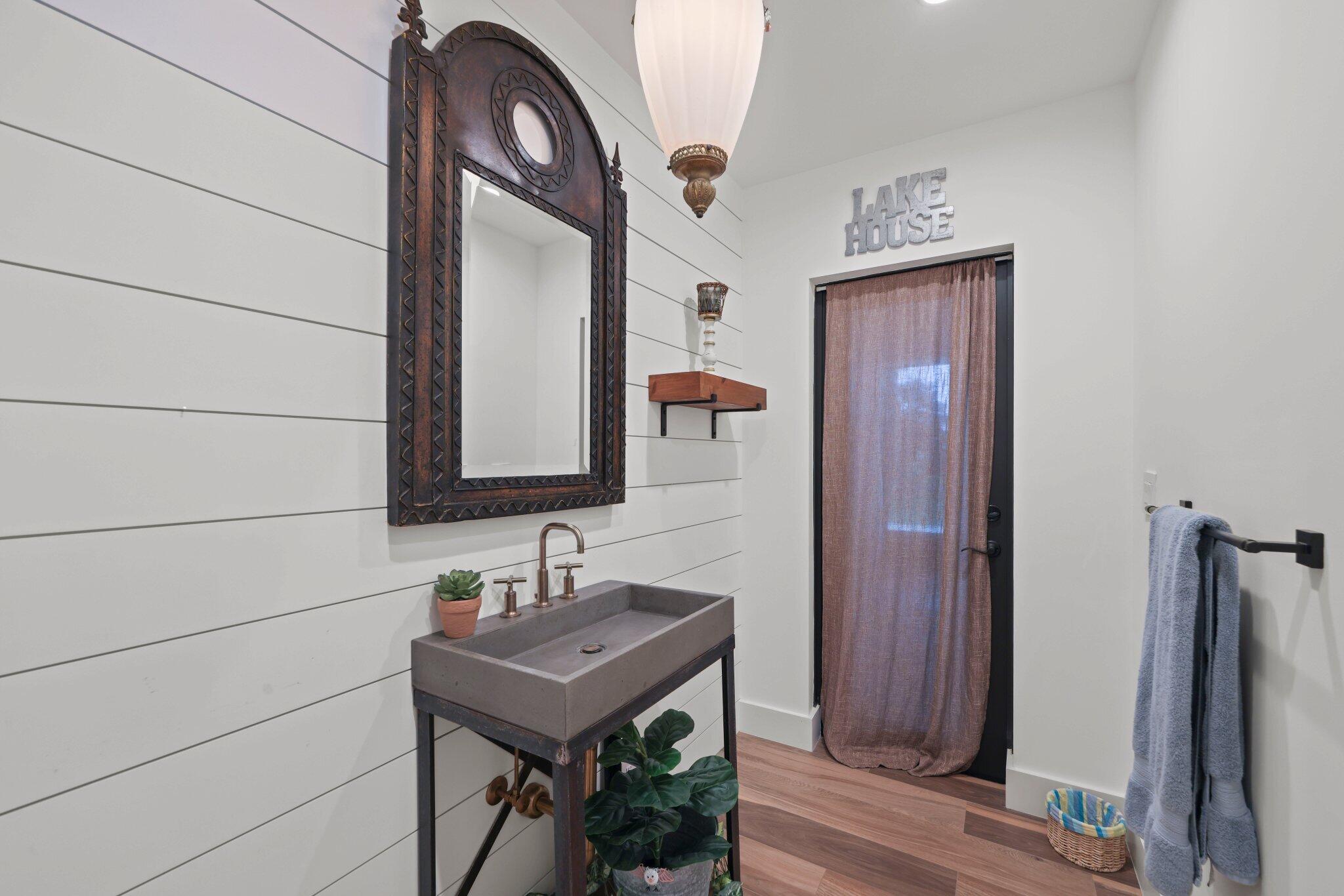 4579 Square Lk Palm Beach Gardens, FL 33418