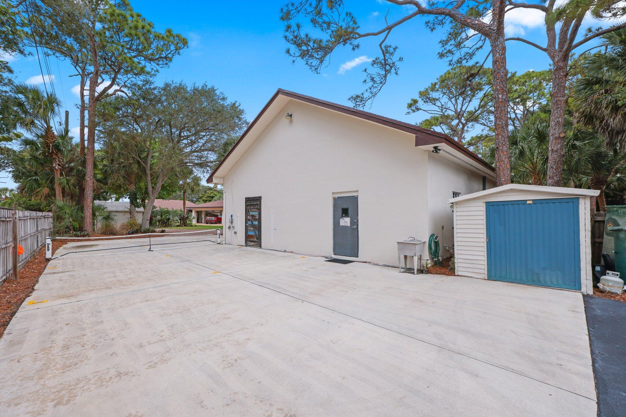 4579 Square Lk Palm Beach Gardens, FL 33418