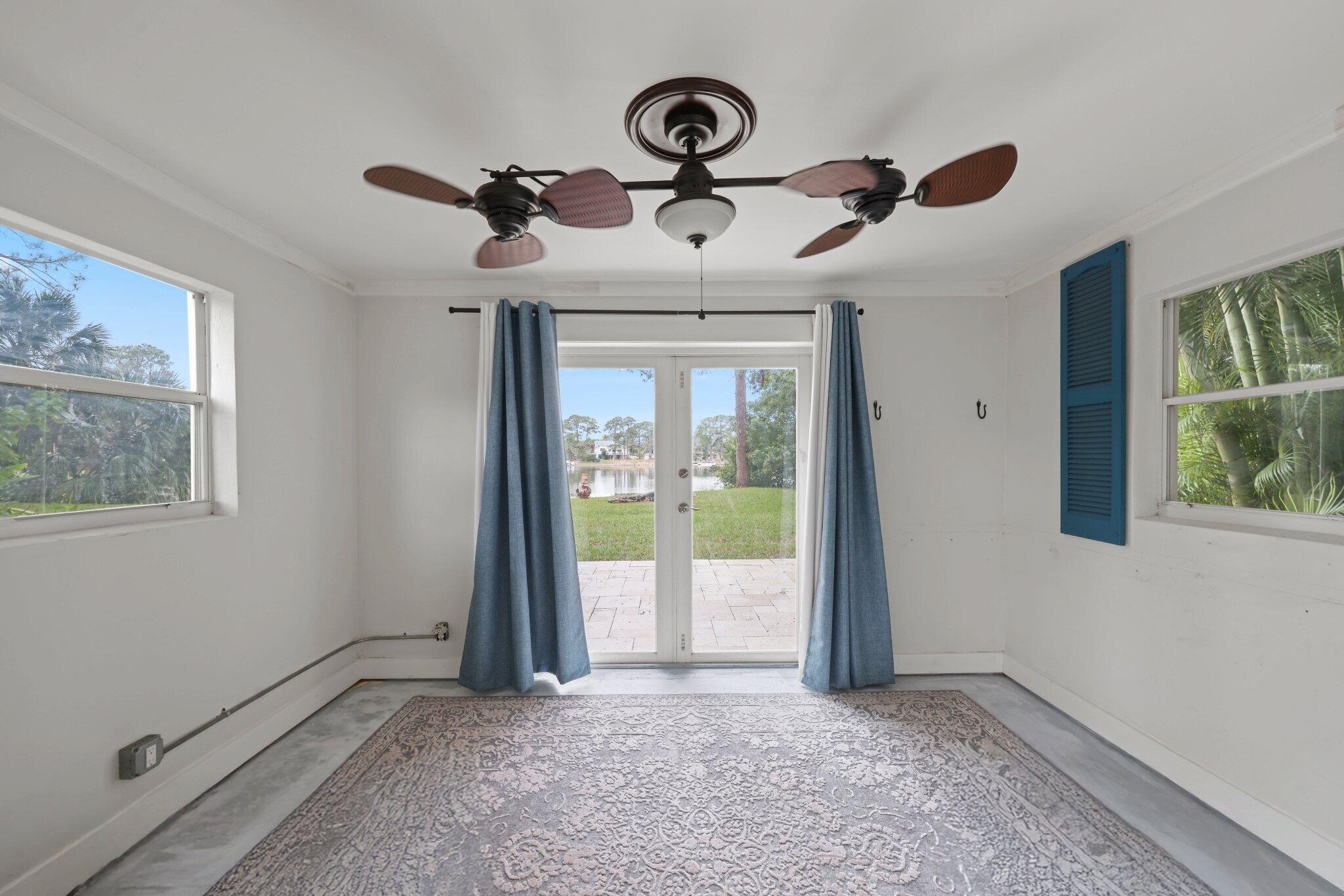 4579 Square Lk Palm Beach Gardens, FL 33418