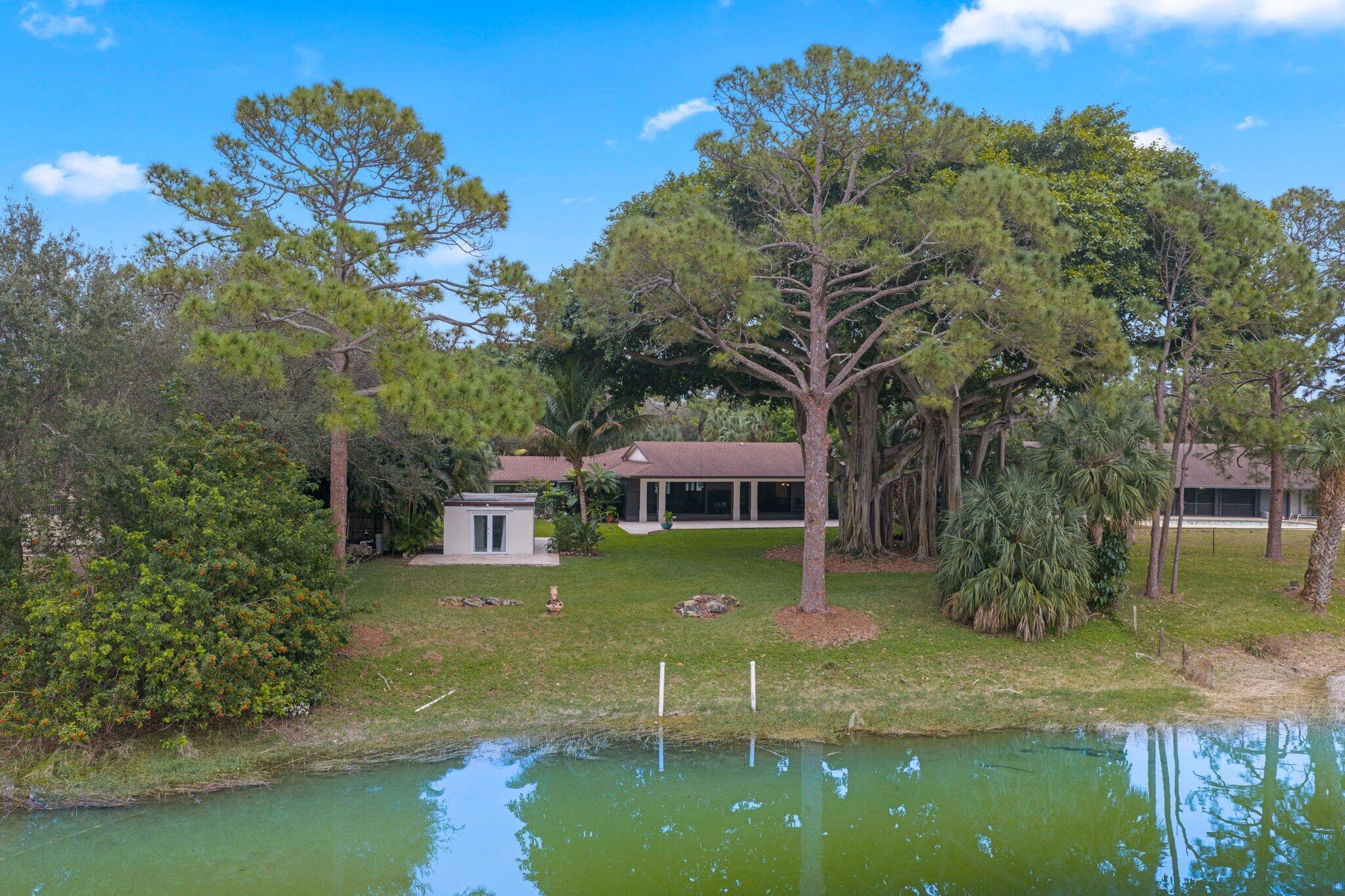 4579 Square Lk Palm Beach Gardens, FL 33418