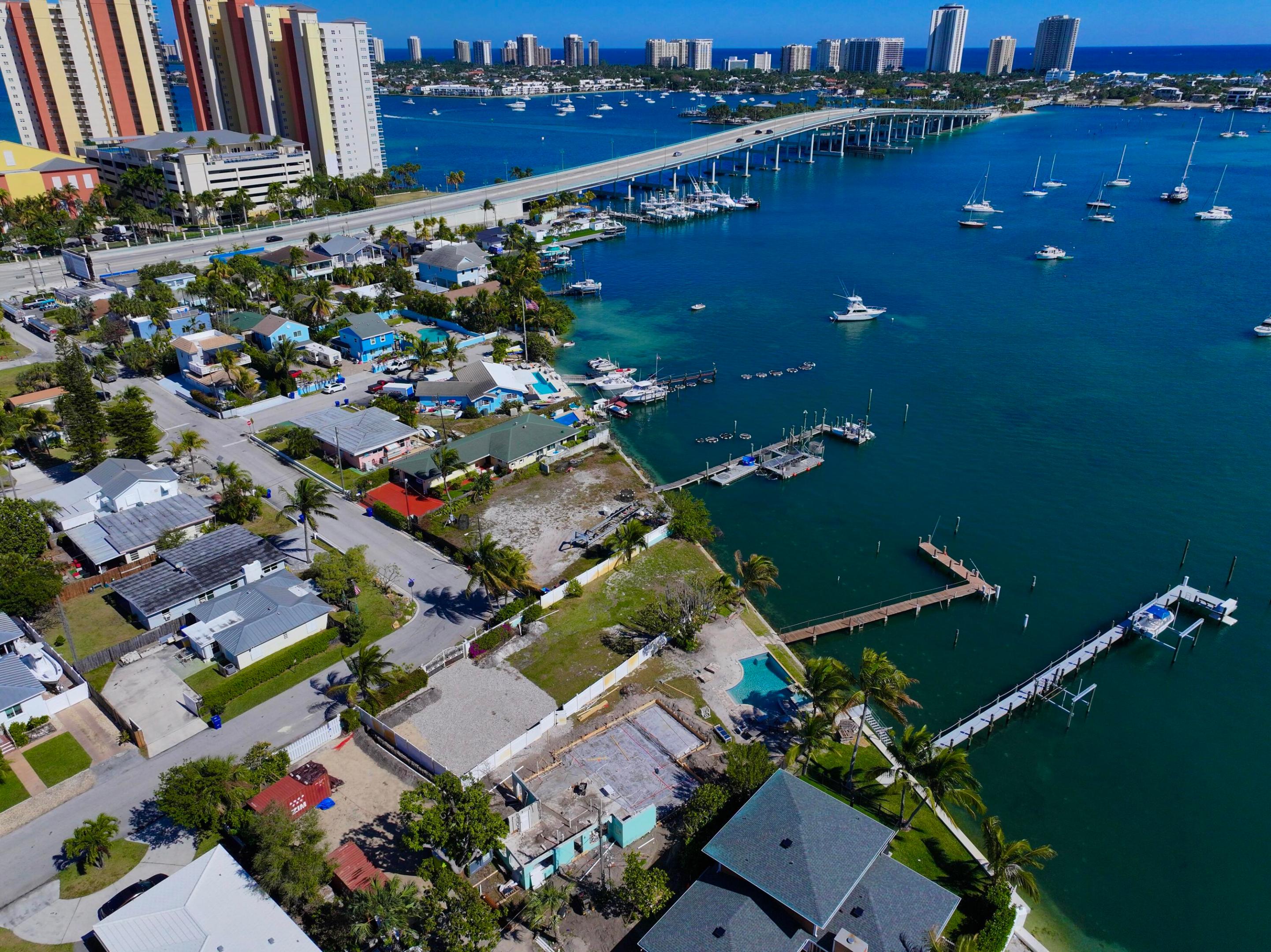 265 E 23rd St Riviera Beach, FL 33404