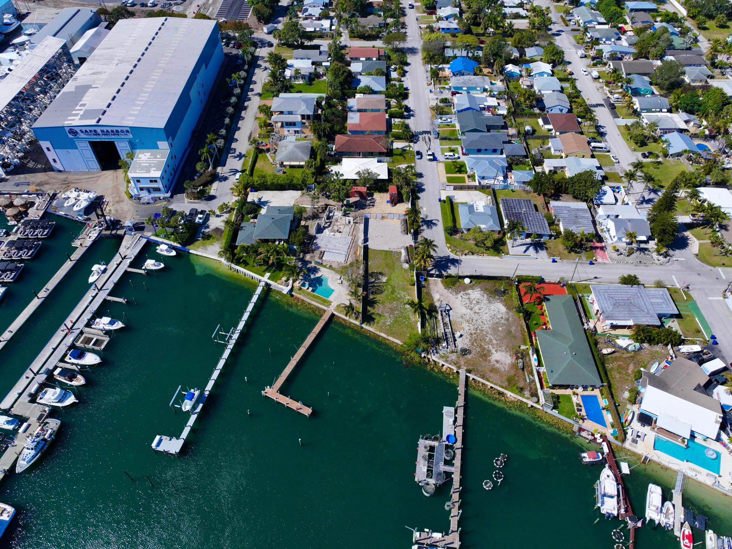 265 E 23rd St Riviera Beach, FL 33404