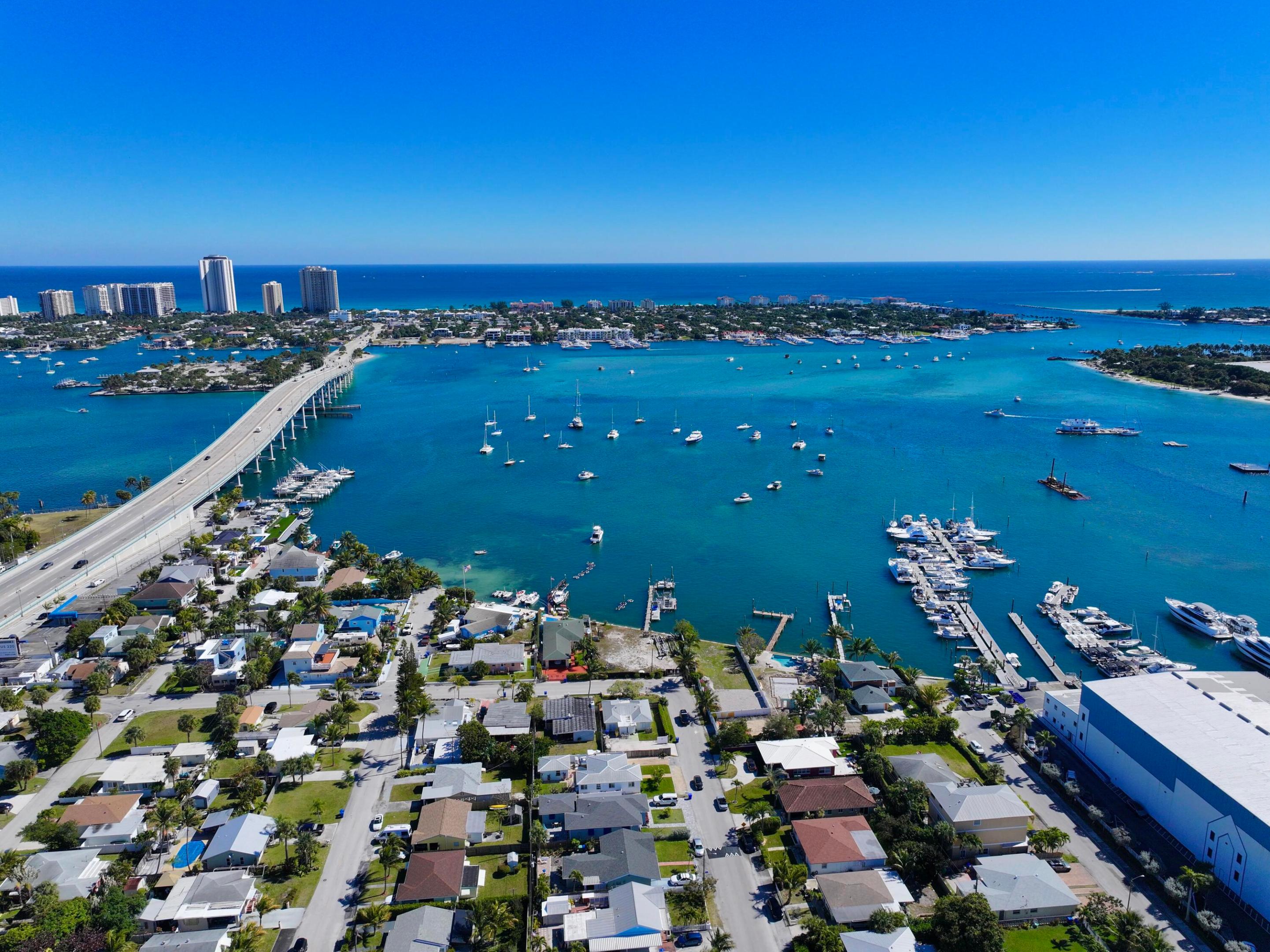 265 E 23rd St Riviera Beach, FL 33404