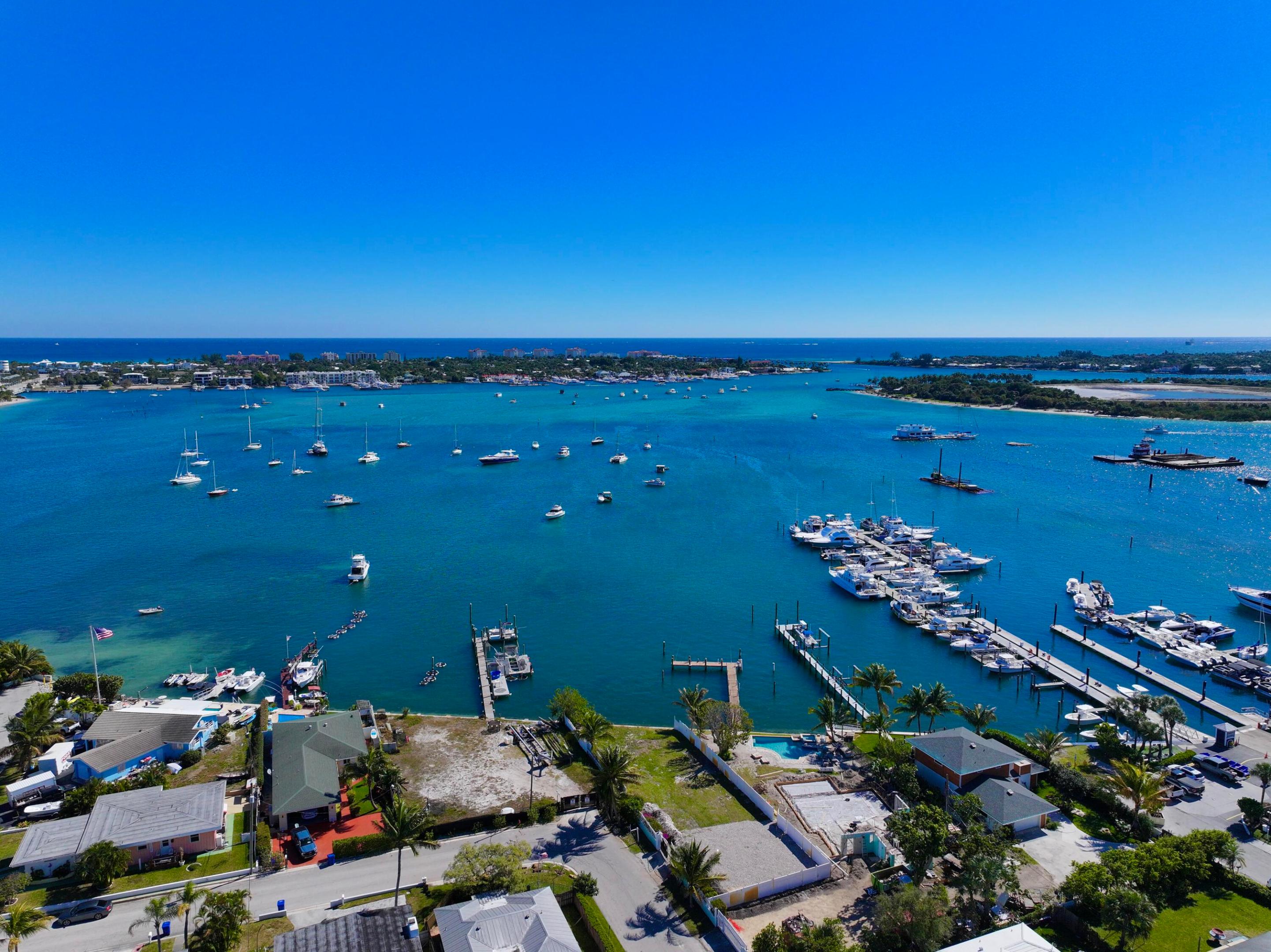 265 E 23rd St Riviera Beach, FL 33404