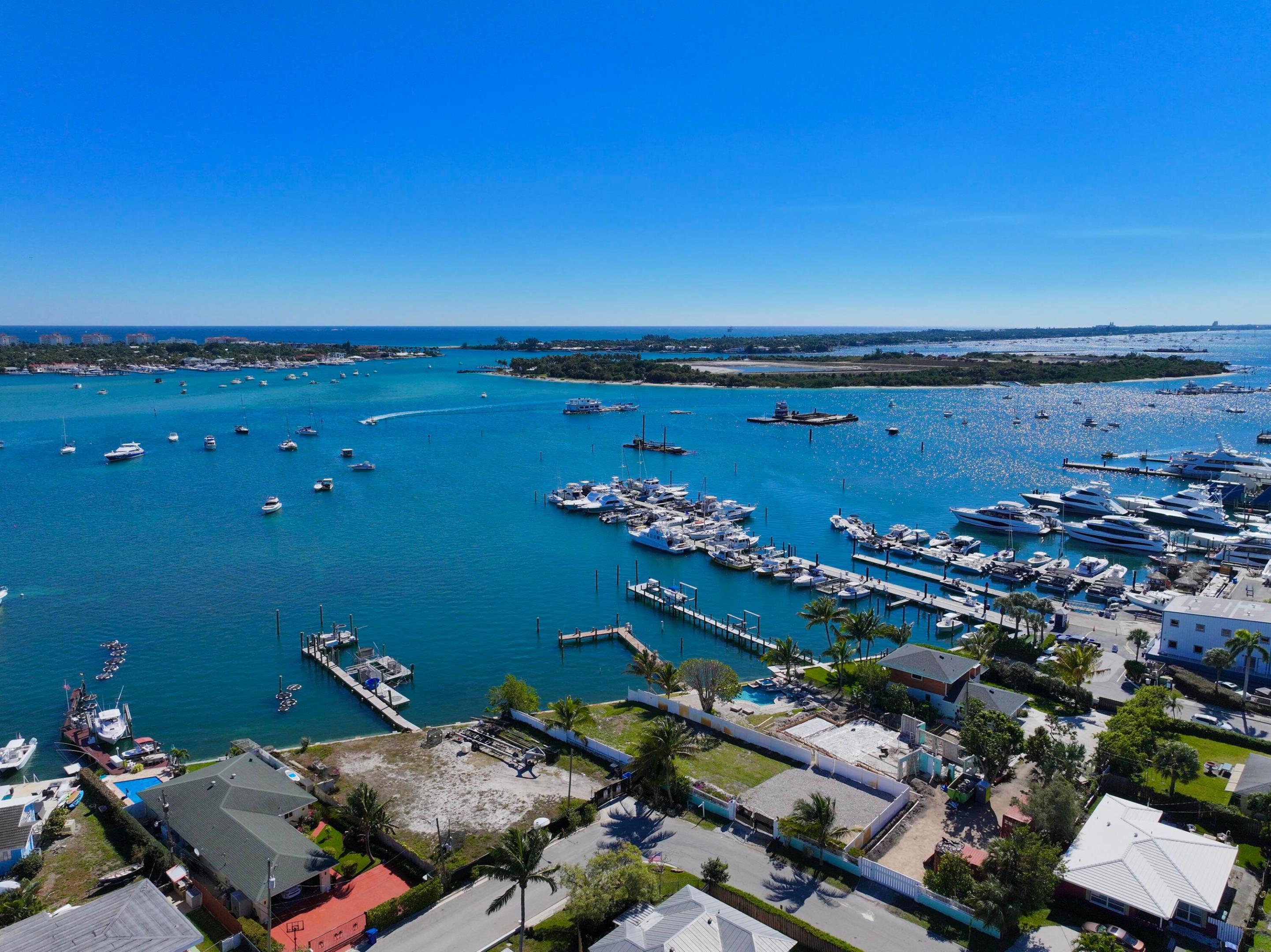 265 E 23rd St Riviera Beach, FL 33404