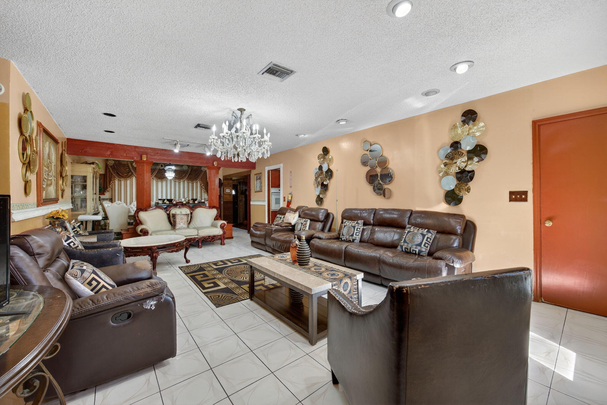 9281 Martinique Miami, FL 33189