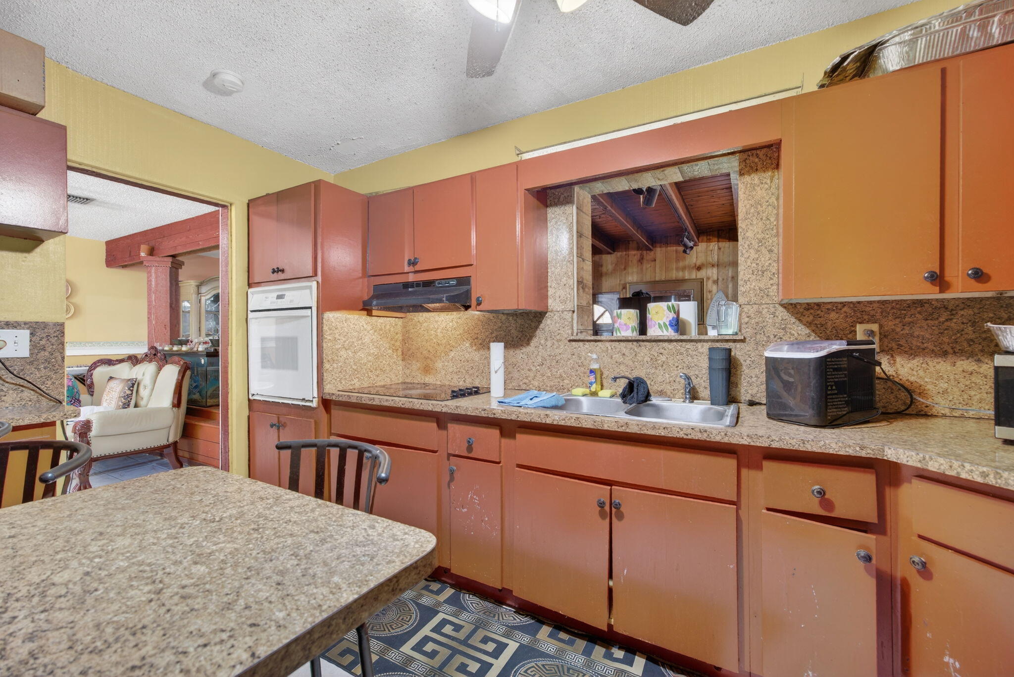 9281 Martinique Miami, FL 33189