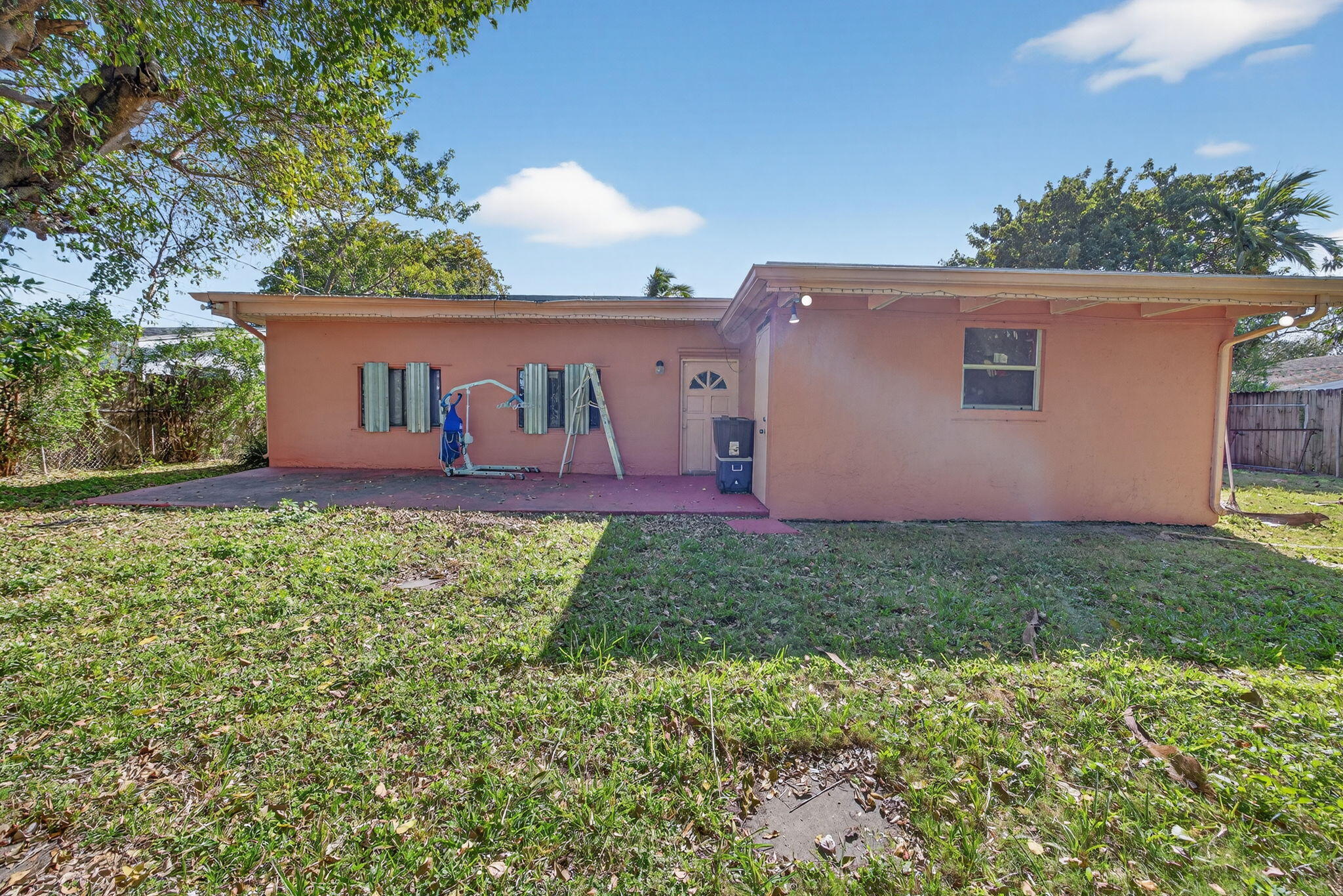 9281 Martinique Miami, FL 33189