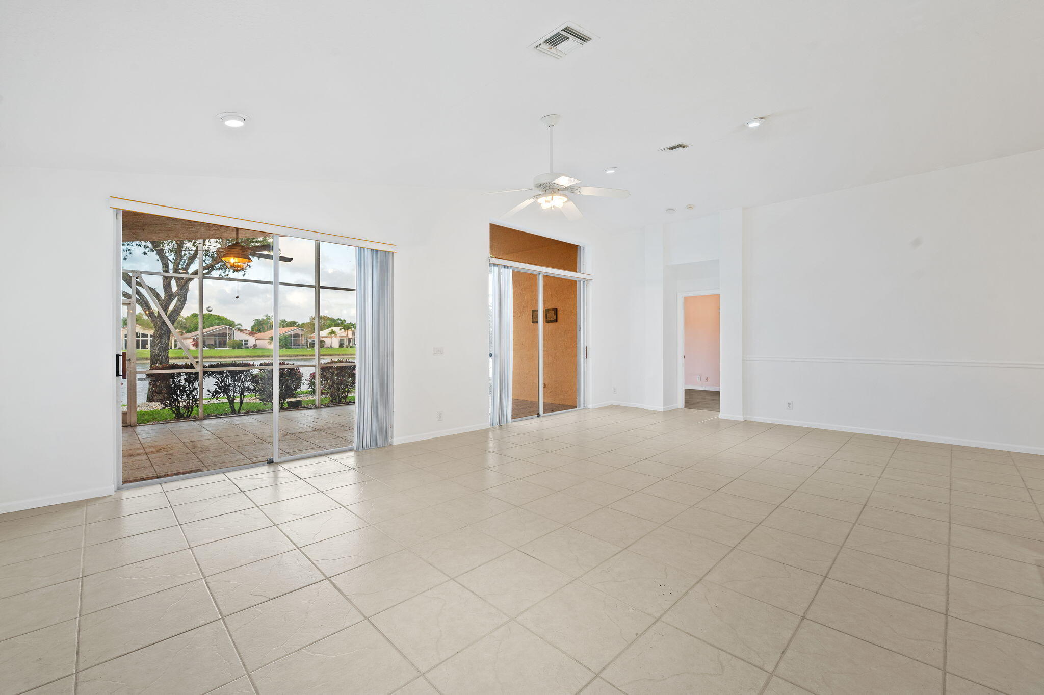 5327 Wycombe Boynton Beach, FL 33437