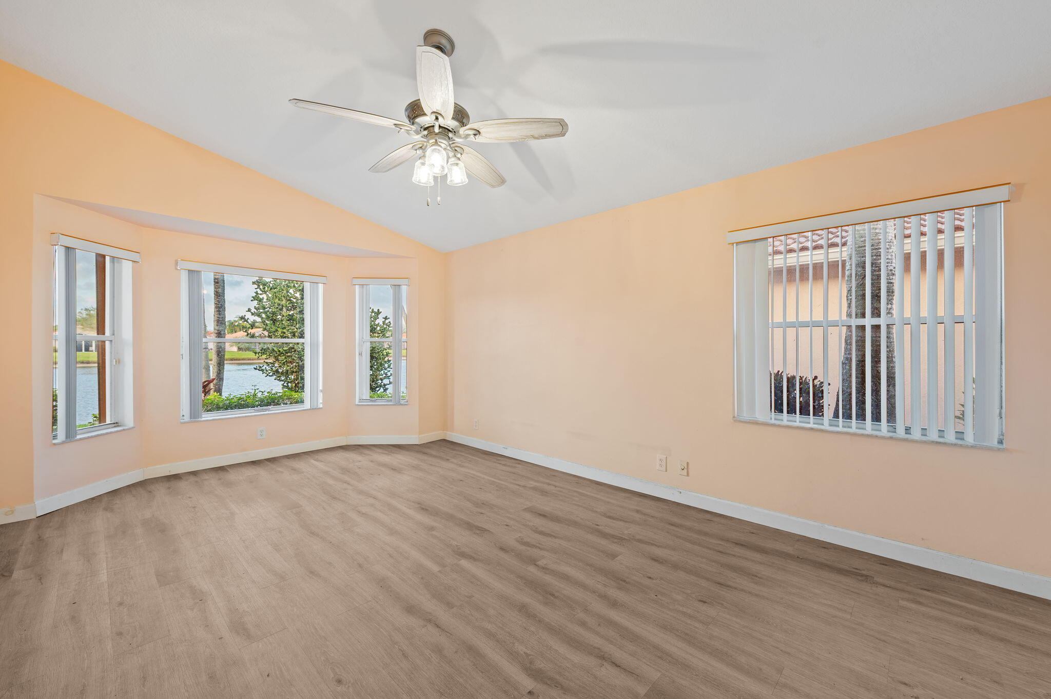 5327 Wycombe Boynton Beach, FL 33437