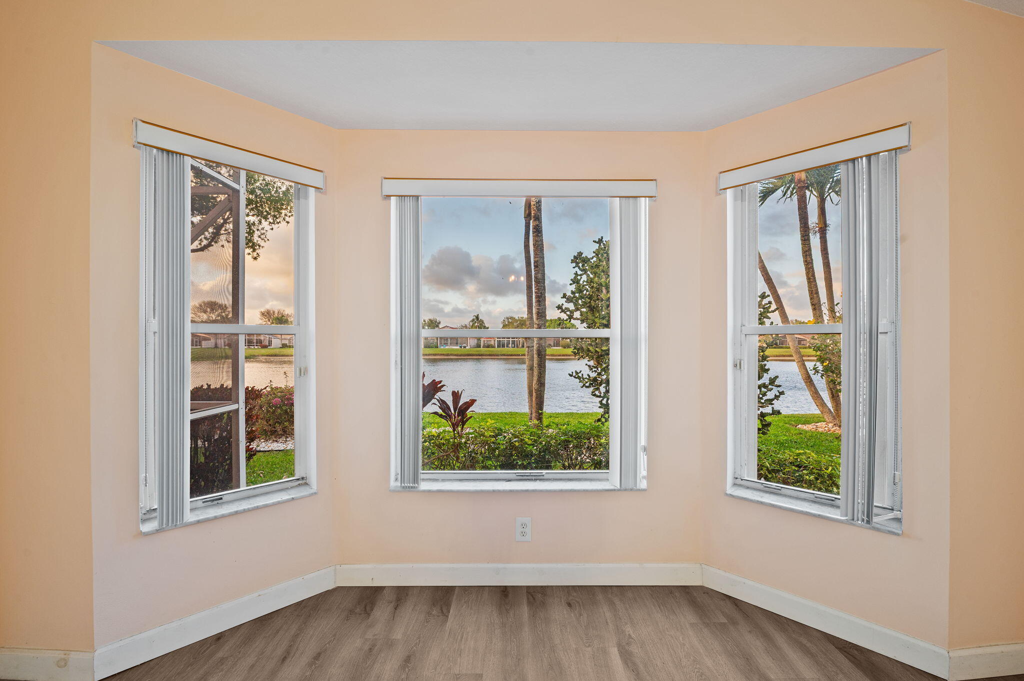 5327 Wycombe Boynton Beach, FL 33437